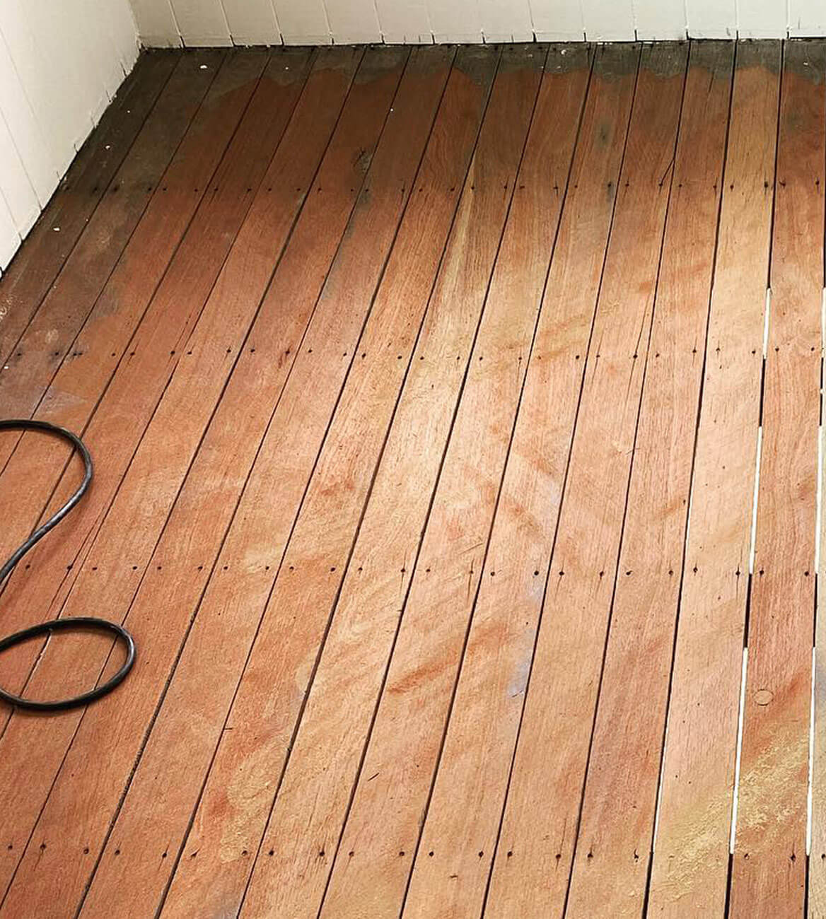 Sanding a Blue Gum timber floor