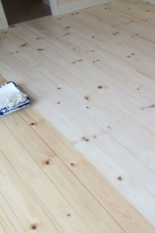 Whitewashing Hoop Pine floor